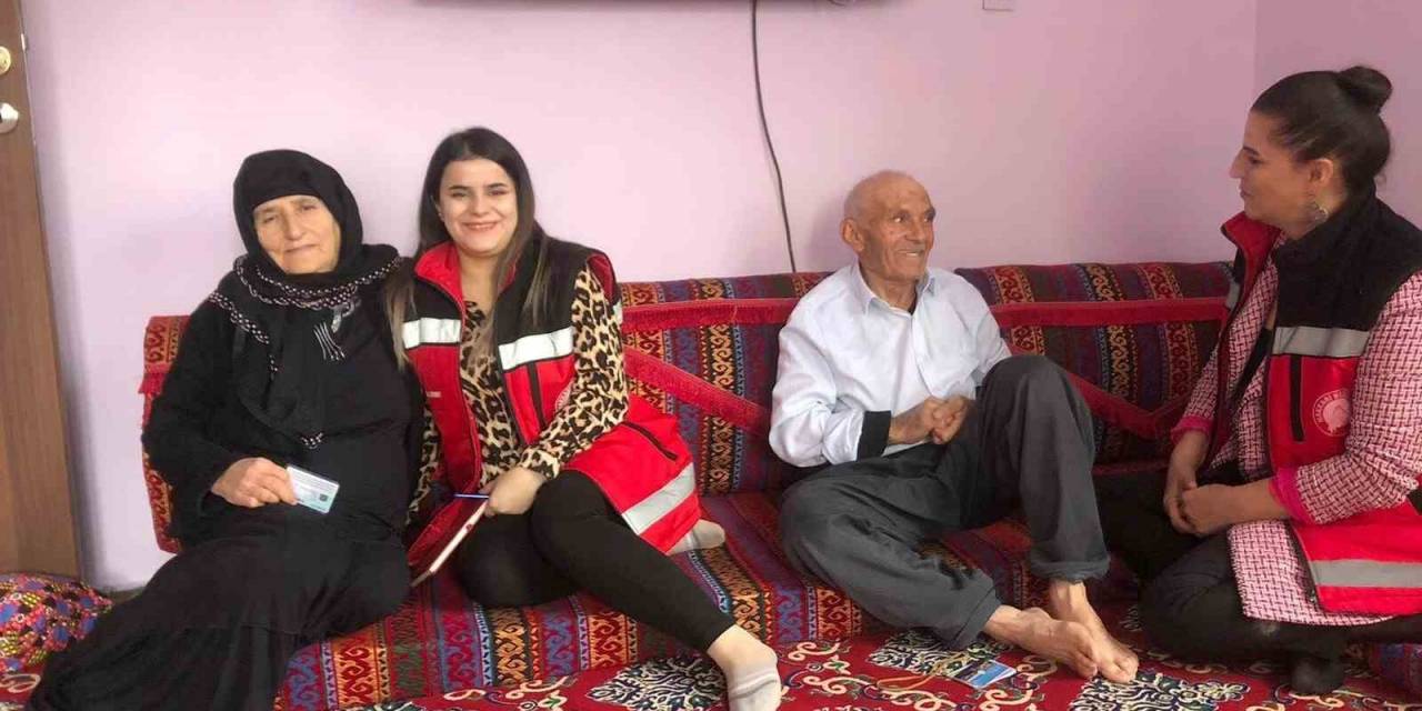 Hakkari’deki Yaşlılar Yades İle Hayata Tutundu