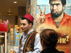 Recep İvedik 2'nin galasında izdiham