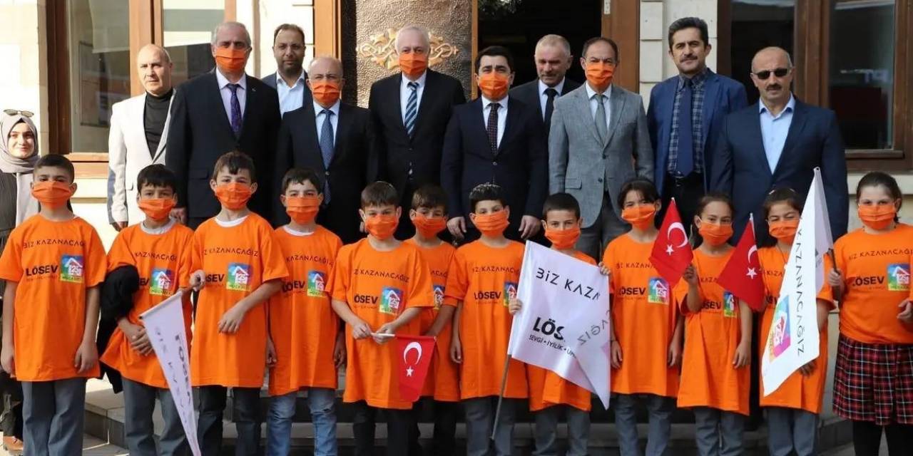 Bayburt’ta Lösemili Çocuklar İçin Farkındalık Etkinliği