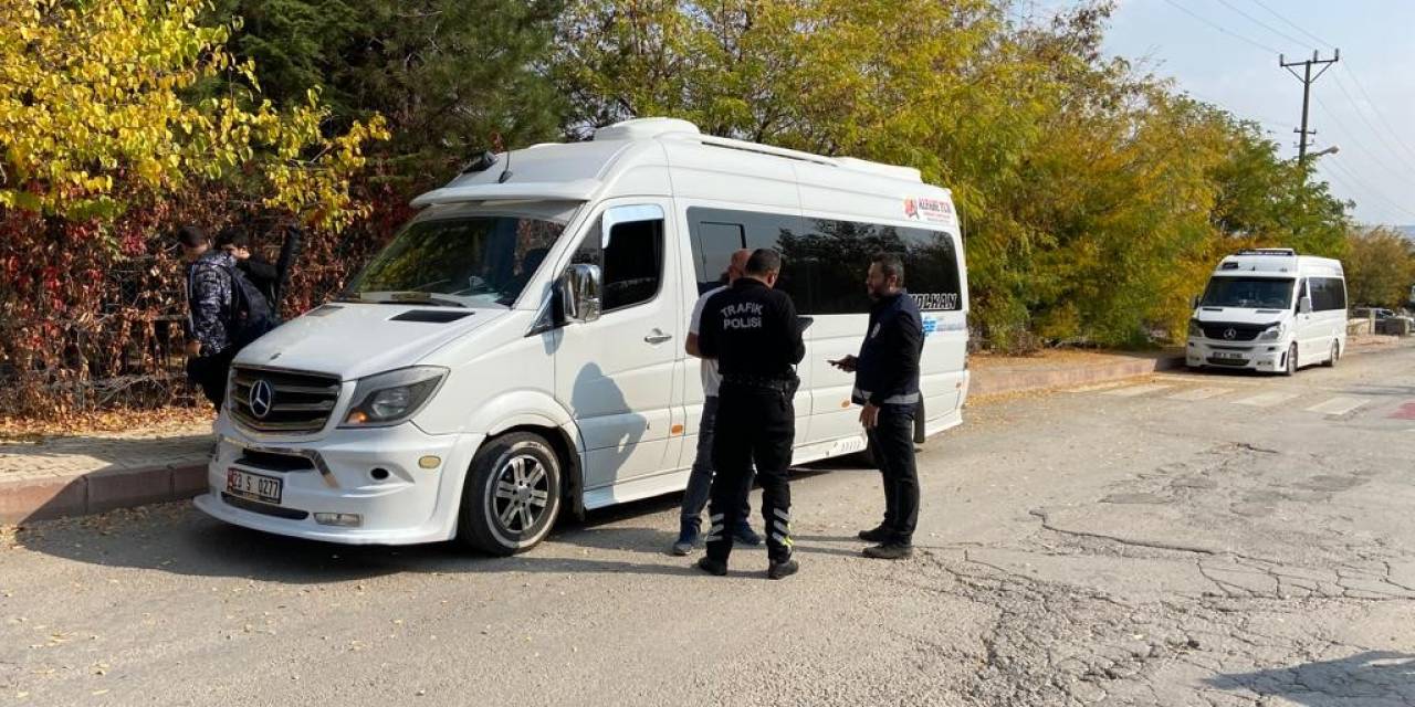 Elazığ Polisinin Okul Önü Denetimleri Sürüyor