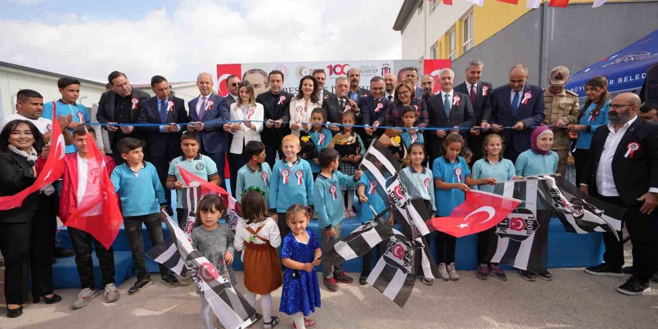 Gaziantep Valisi Çeber: "Emeklerinden Dolayı Beşiktaş Kulübü’ne Teşekkür Ediyoruz"