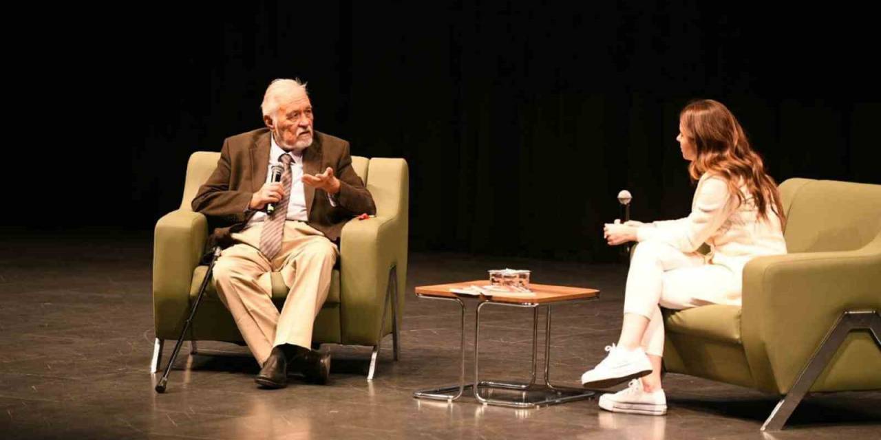 Prof. Dr. İlber Ortaylı Gençlere Atatürk’ü Anlattı