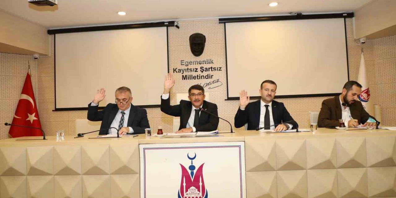 Meclis Toplantısında Şehit Olan Filistinliler İçin Fatiha