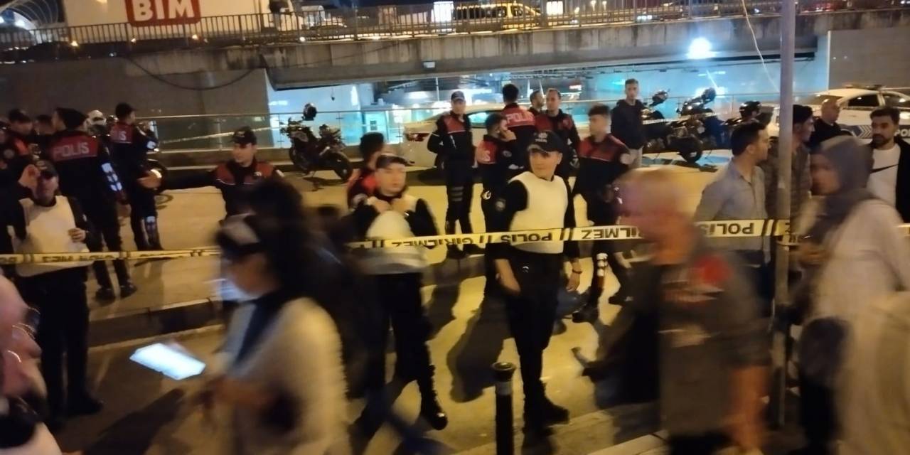 Mecidiyeköy’de Şüpheli Paket Alarmı: Panik Anları Kamerada