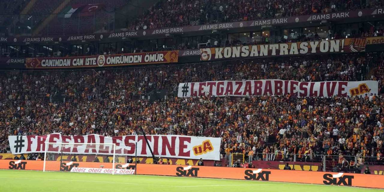 Galatasaray - Kasımpaşa Maçını 44 Bin 411 Seyirci İzledi