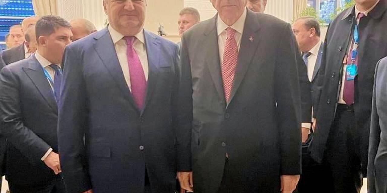 Cumhurbaşkanı Erdoğan, Astana’da Ahıskalı Türklerle Bir Araya Geldi