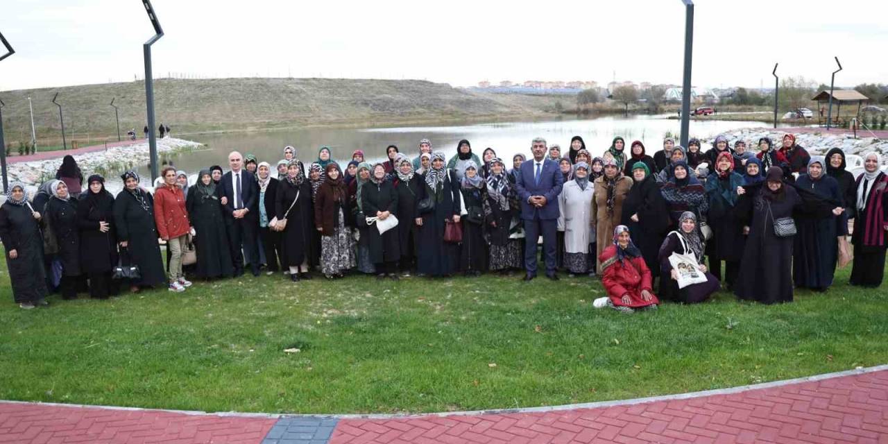 65 Yaş Ve Üzeri Kütahyalılar Yedigöller 100. Yıl Kültür Parkında