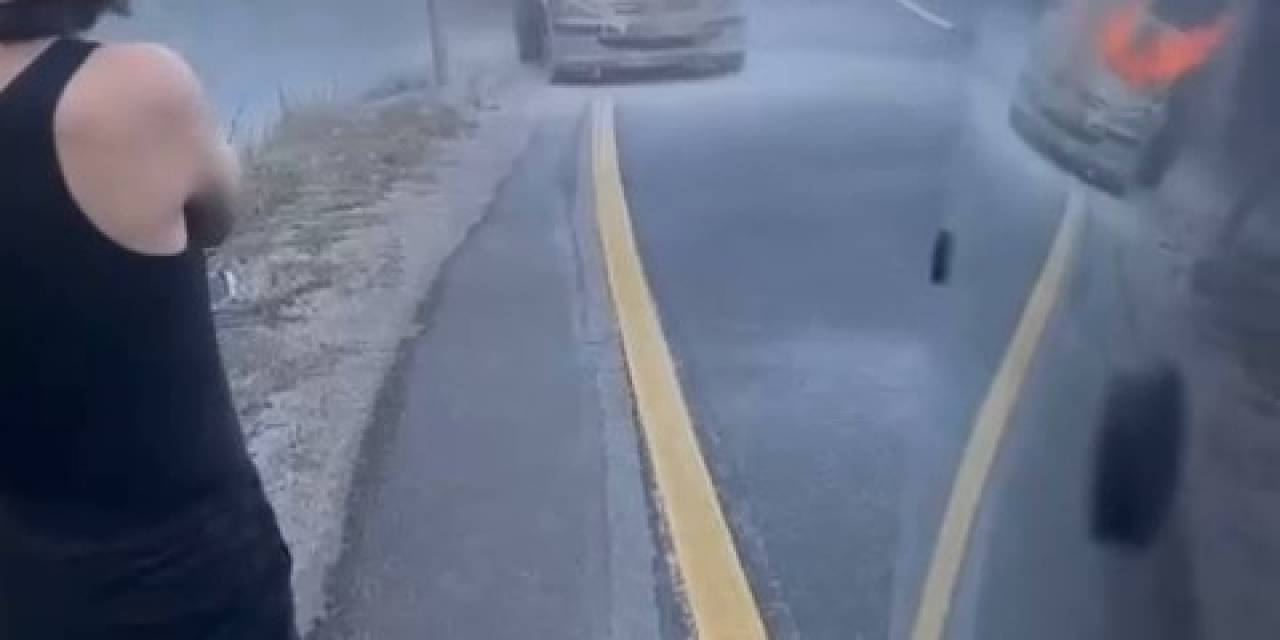 Bursa’da Otomobil Alev Alev Yandı
