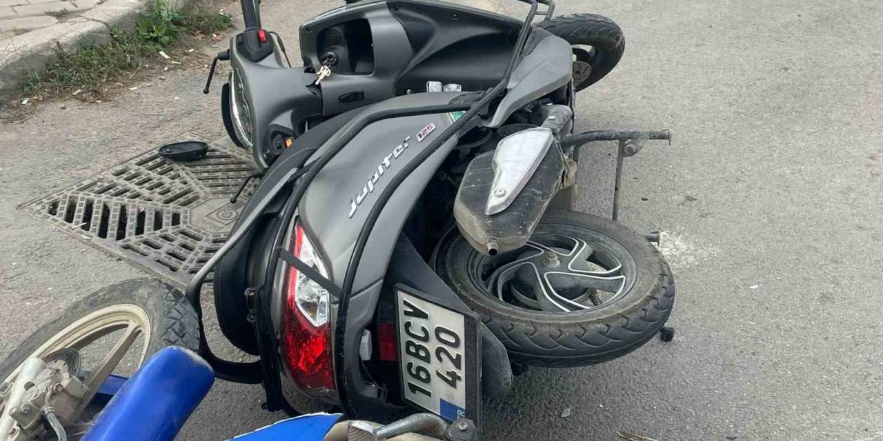 Bursa’da 2 Motosiklet Çarpıştı