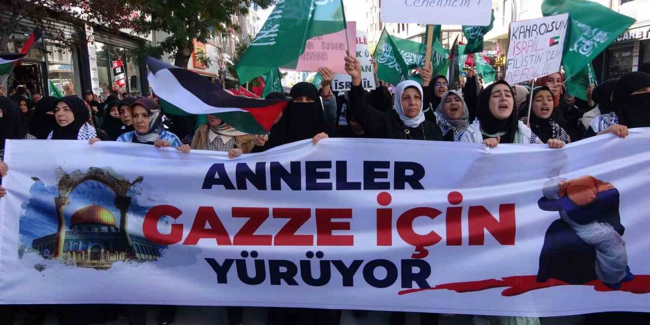 Vanlı Anne Ve Çocuklar Gazze İçin Yürüdü