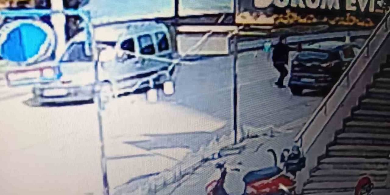 Silahlı Alacak Verecek Kavgasında Biri Ağır 2 Yaralı