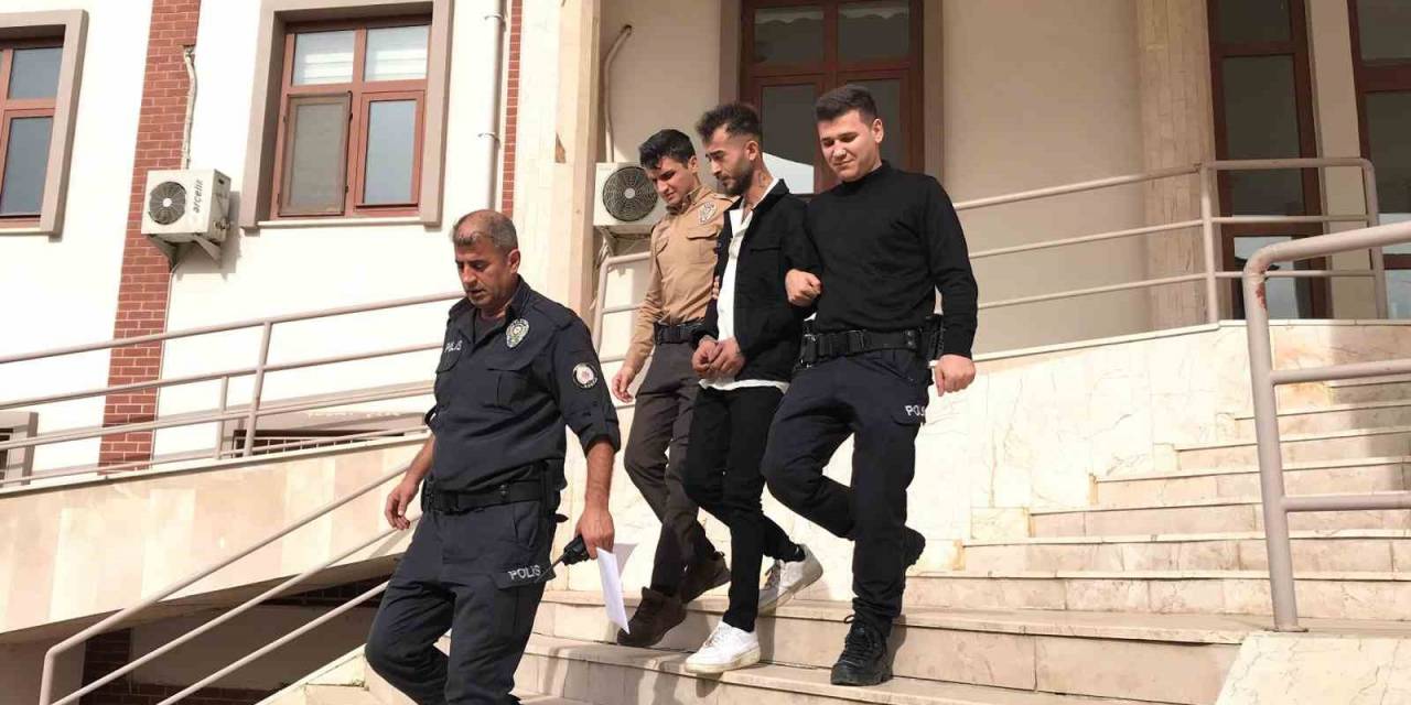 Cadde Ortasında Husumetlisini Silahla Vurarak Yaralayan Şahıs Tutuklandı