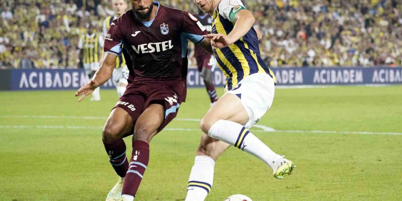 Trendyol Süper Lig: Fenerbahçe: 0 - Trabzonspor: 1 (İlk Yarı)