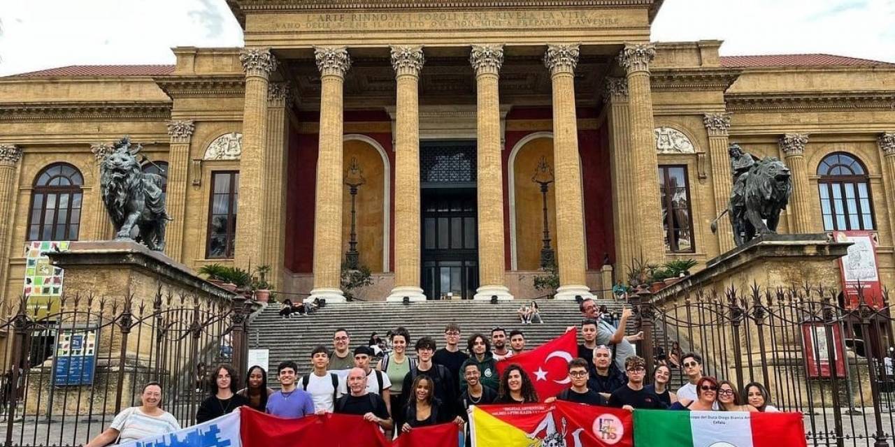 İbrahim Atalı Lisesi, İtalya’da Türk Kültürünü Tanıttı