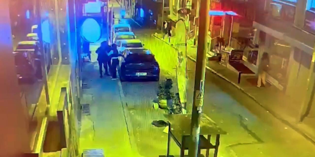 İstanbul’da Eski Eş Dehşeti Kamerada: Çocuğunun Yanında Kaçırmaya Çalıştı