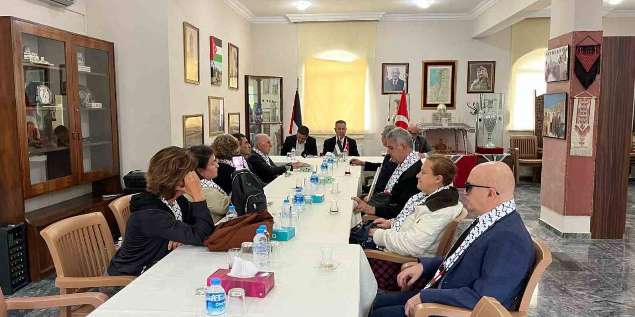 Altınokta Körler Derneği Üyelerinden Filistin Büyükelçisi Mustafa’ya Ziyaret
