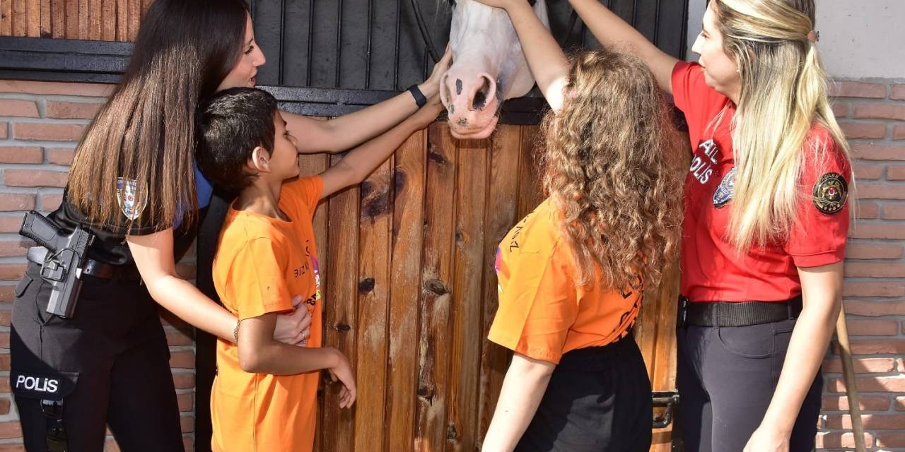 Lösemili Çocuklara Polisten Moral