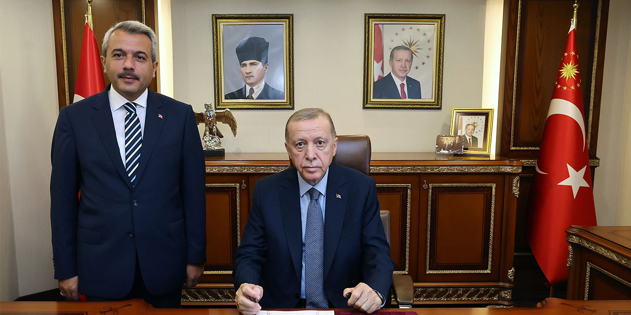 Cumhurbaşkanı Erdoğan Rize Valiliğini ziyaret etti