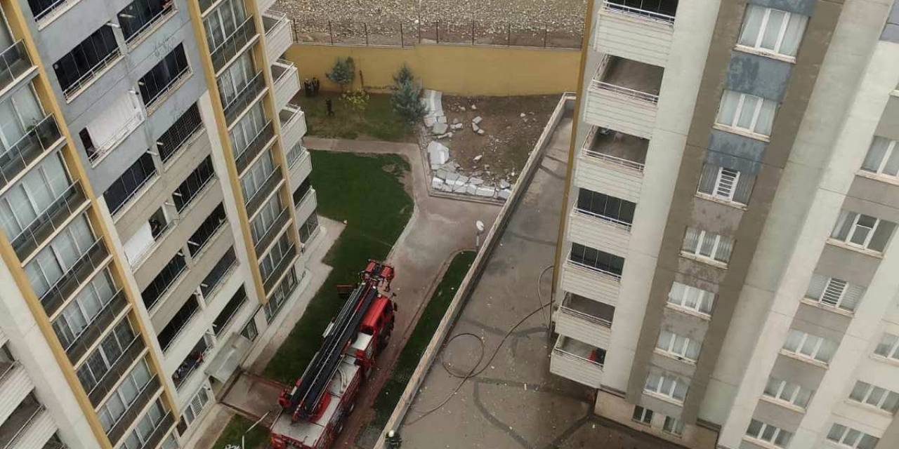 Batman’da 15 Katlı Binada Yangın