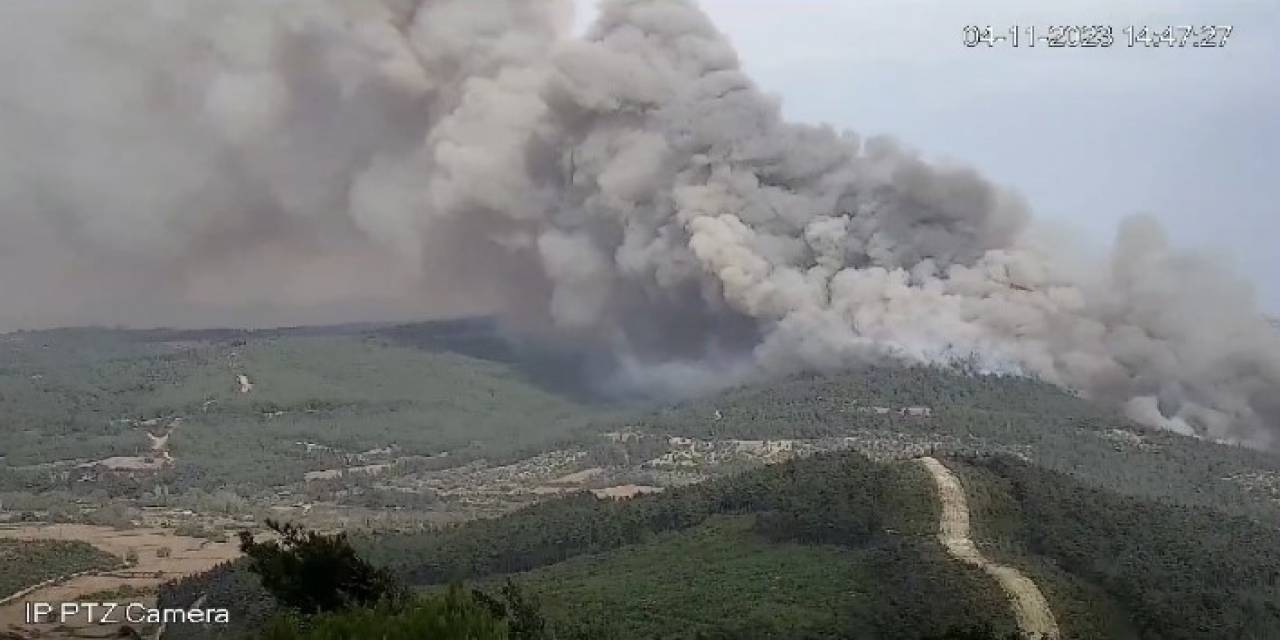 Çanakkale’deki Orman Yangınının Başlangıcı Ve Yayılışı Gözetleme Kulesinden Kaydedildi
