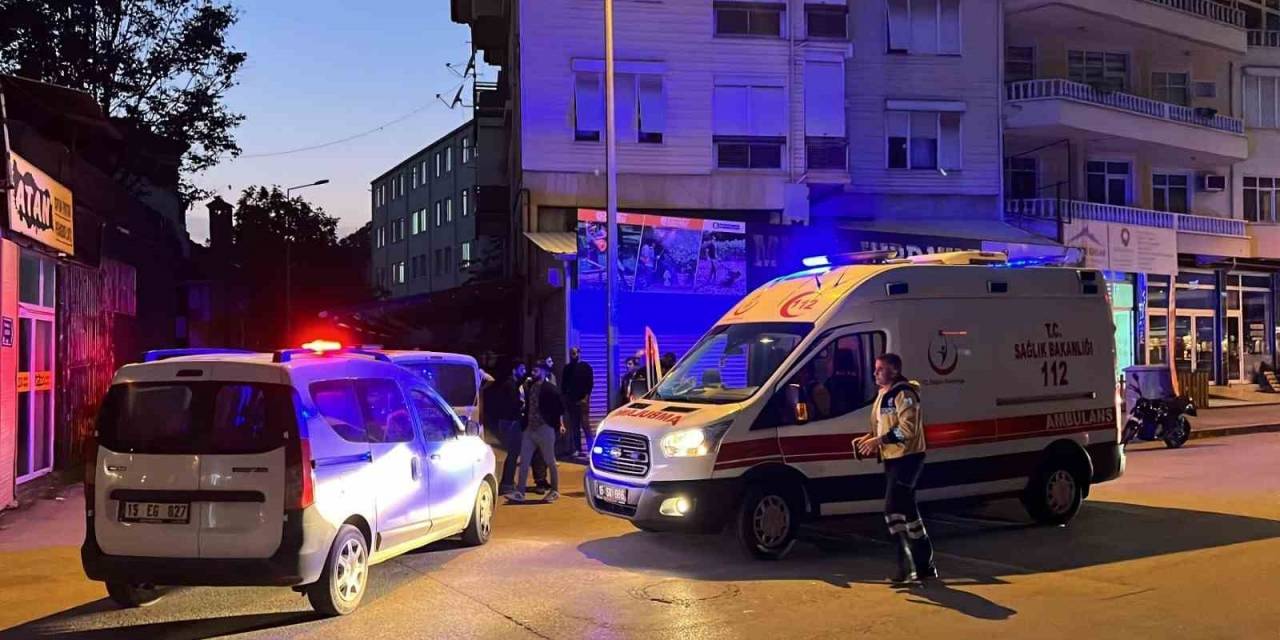 Burdur’da Komşular Arasında Bıçaklı Kavga: 4 Yaralı