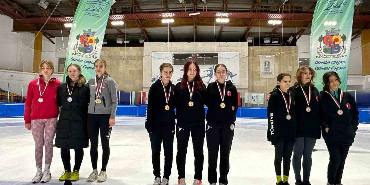 Sporcularımız Kısa Kulvarda Madalyaları Topladı