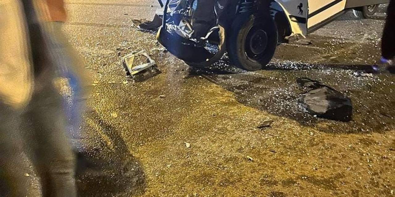 Otomobilin Hurdaya Döndüğü Kaza Kamerada