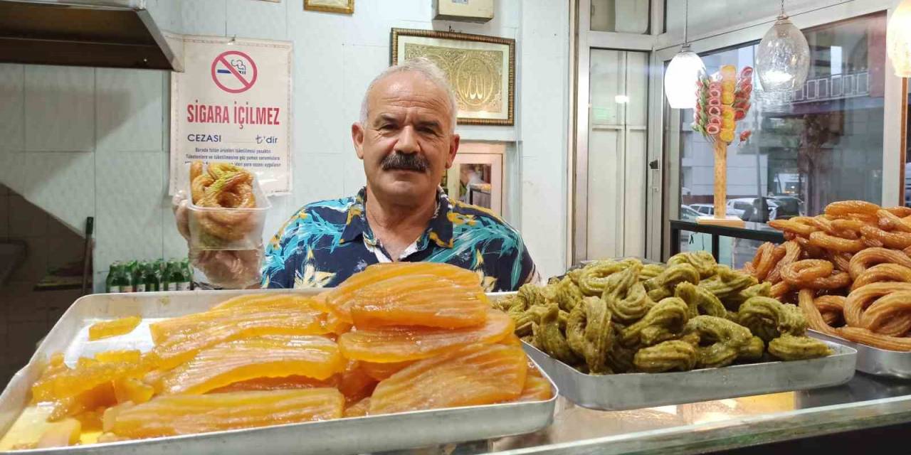 Kahramanmaraş’ta Bir Tatlıcı Depremde 10 Saat Enkazda Kaldı, Şubeleri Zarar Gördü Tatlı Yapmaktan Vazgeçmedi