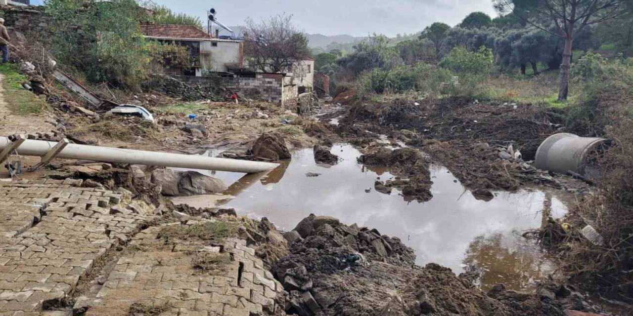 Yaşanan Sel Felaketi Sonrası Bölgede Hasar Tespit Çalışmaları Sürüyor