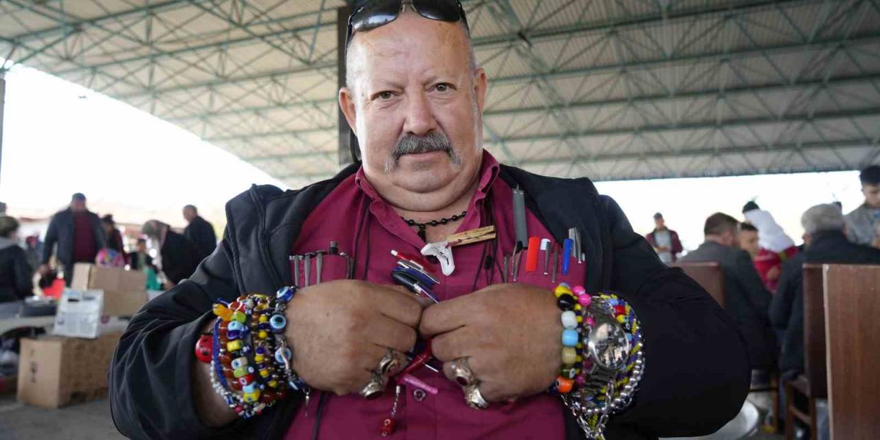 Bu Adamı Gören Şaşıyor, Üzerinde Yok Yok: Bakan Bir Daha Bakıyor