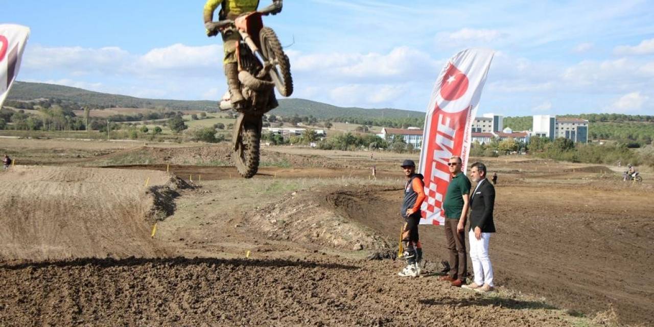 Türkiye Motokros Şampiyonası’nın 4. Ayak Yarışı Balıkesir’in Gönen İlçesinde Yapıldı