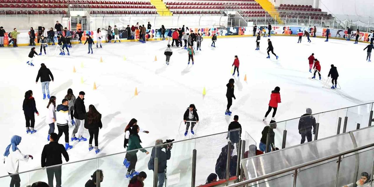 İzmir’de “Mahallede Dayanışma Var” Projesi Başlıyor