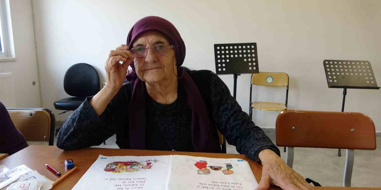 Denizli’de 79 Yıl Sonra Gelen Okuma-yazma Sevinci