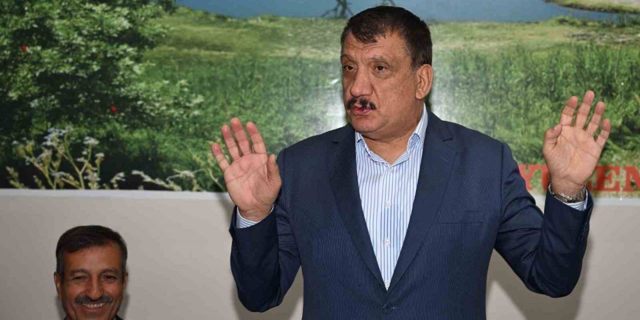 Gürkan: "El Ele Vereceğiz Hep Birlikte Bu Şehri Yeniden Ayağa Kaldıracağız"