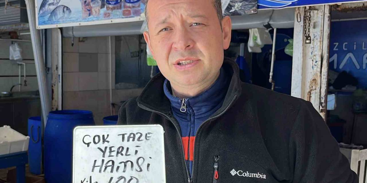 Marmara Denizi’ndeki Fırtına Hamsi Fiyatlarını Vurdu