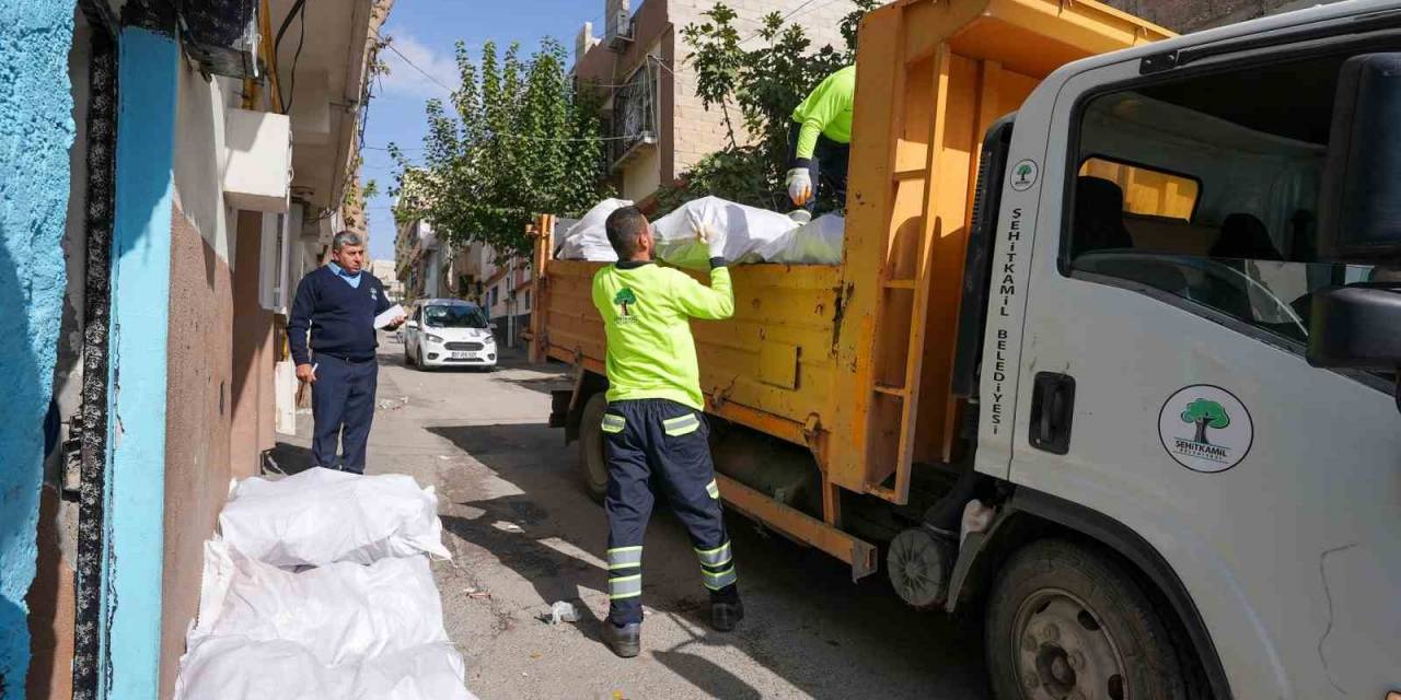 Şehitkamil’den Dar Gelirli Ailelere Yakacak Yardımı