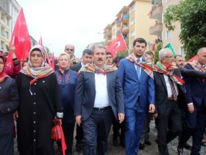 Bbp Genel Başkanı Destici, Ertuğrulgazi Türbesi’nde Dua Etti
