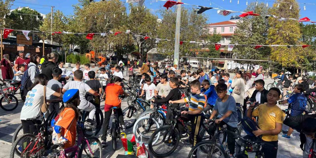 Ayvacık’ta Bisiklet Turu Etkinliği