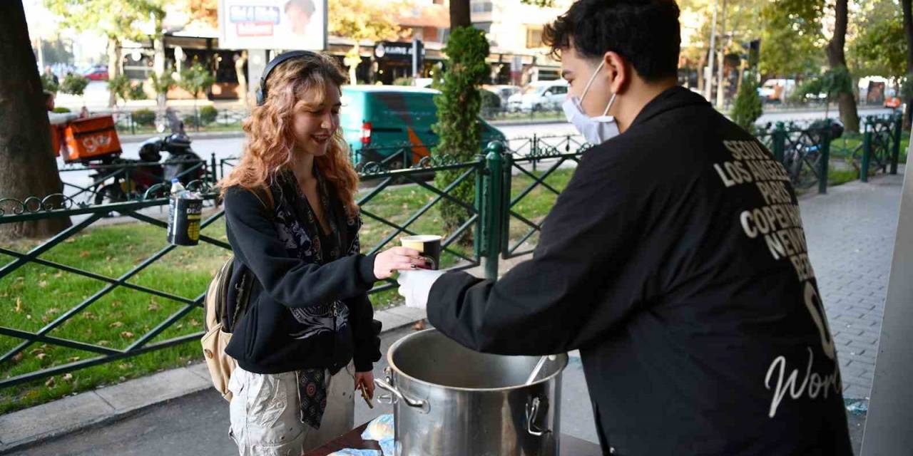 Öğrencilere Sıcak Çorba İkramı Devam Ediyor