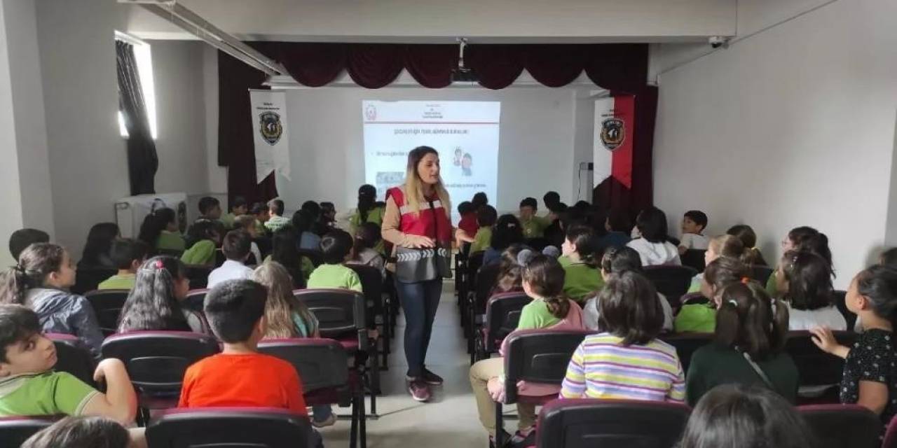 Öğrenciler Suçtan Korunmayı Öğreniyor