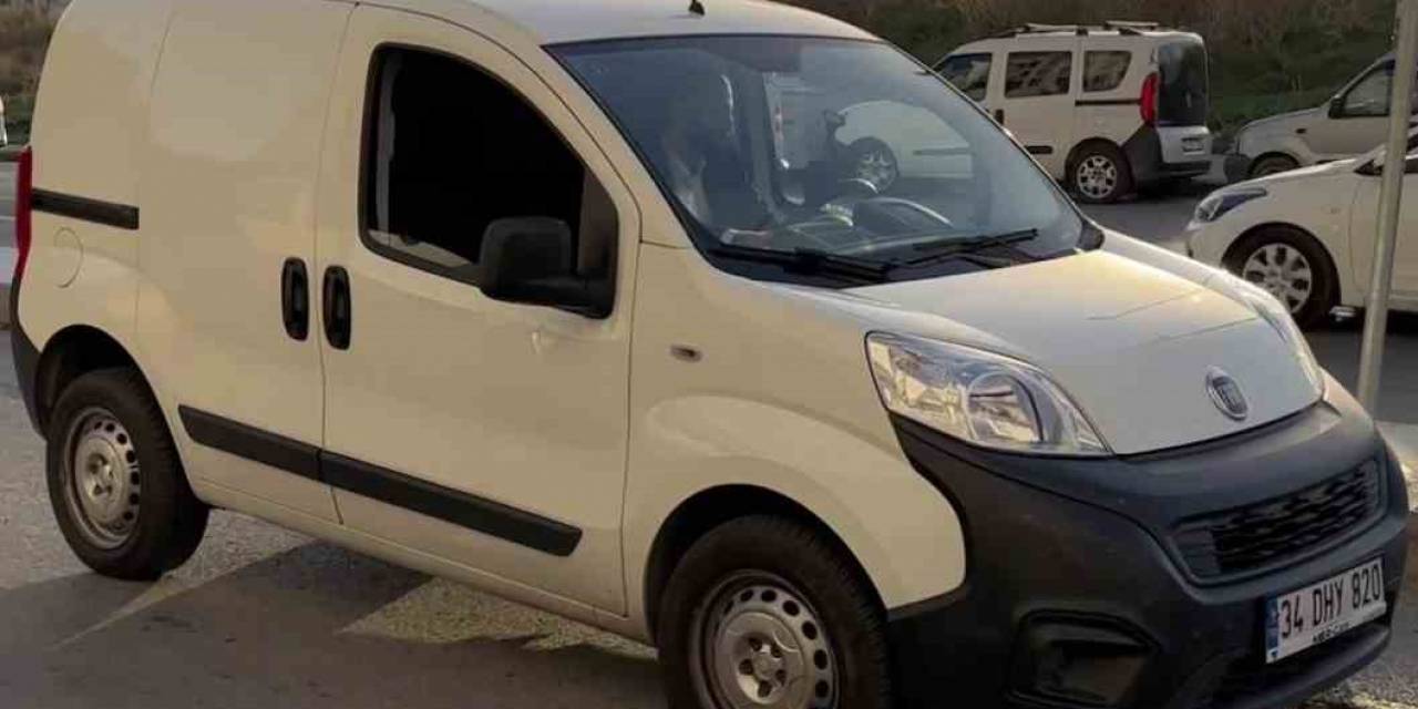Kural Tanımaz Sürücüler Ters Yöne Girdi, 4 Günde 150 Aracın Lastiği Patladı