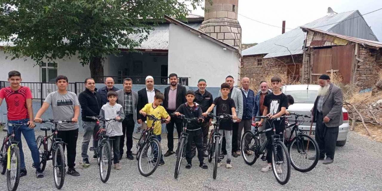 Elazığ’da Kur’an-ı Kerim’e Geç Bisikleti Al Projesi