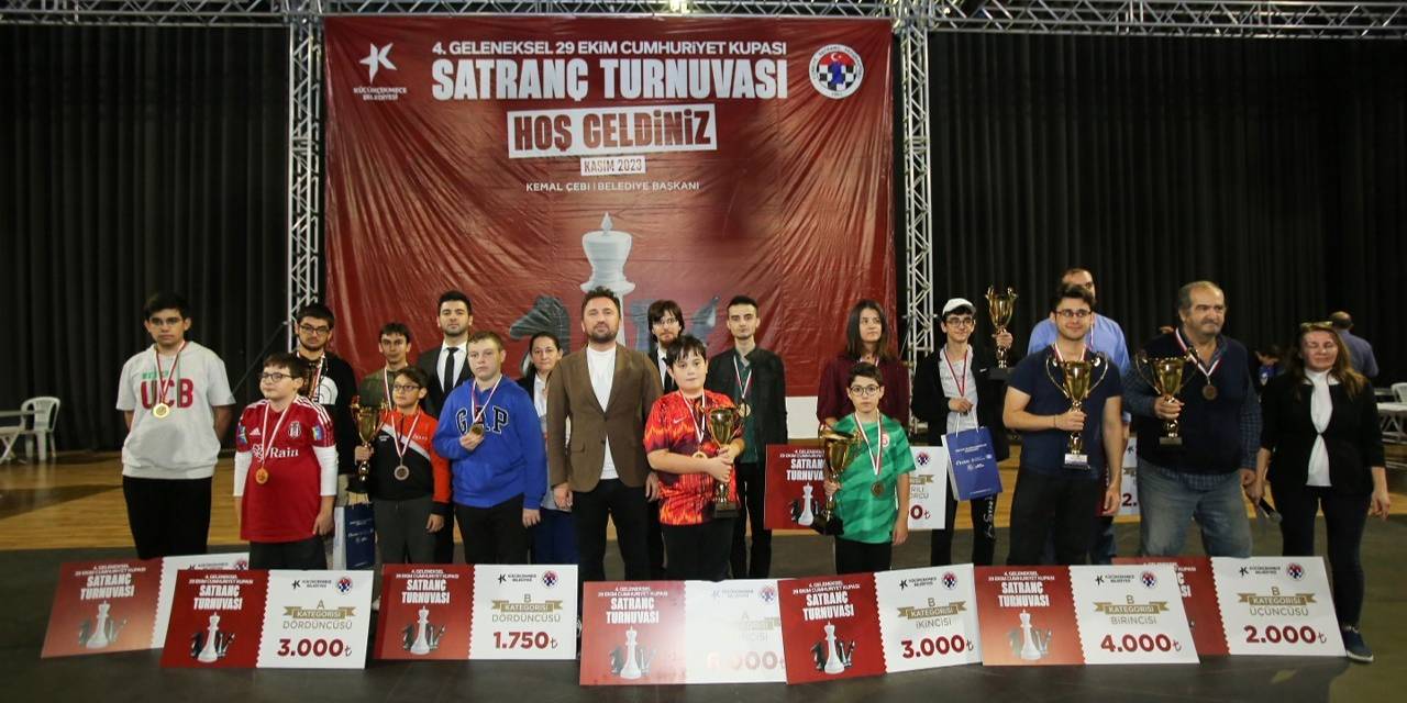 Küçükçekmece’de 29 Ekim Satranç Turnuvası Heyecanı