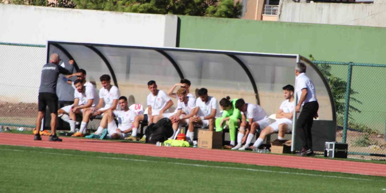 1969 Bilecik Spor Kulübü Başarısız Teknik Adamla Yola Devam Kararı Aldı