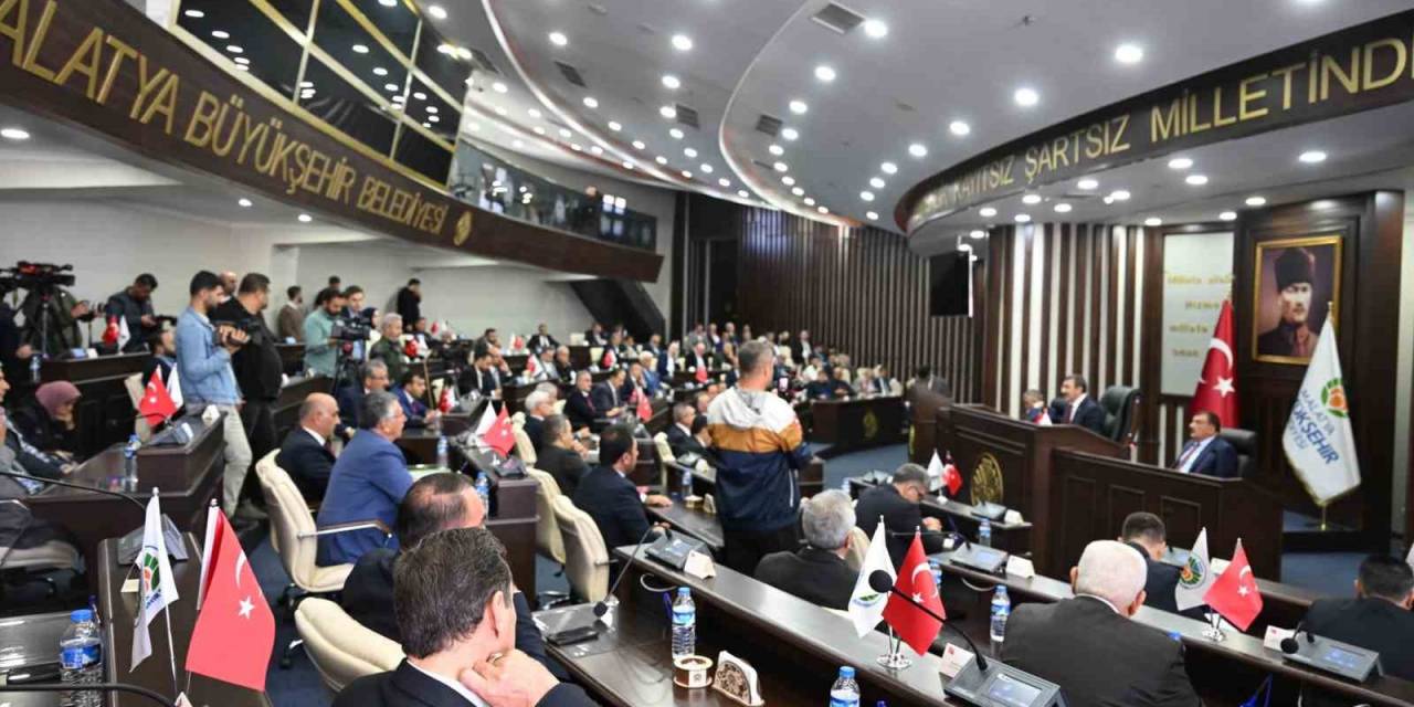 Cumhurbaşkanı Yardımcısı Yılmaz: "Gazze’de 30 Günü Aşkın Süredir İnsanlık Ve Savaş Suçu İşleniyor"