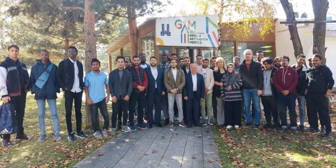 Misafir Öğrenciler Kahvaltıda Bir Araya Geldiler