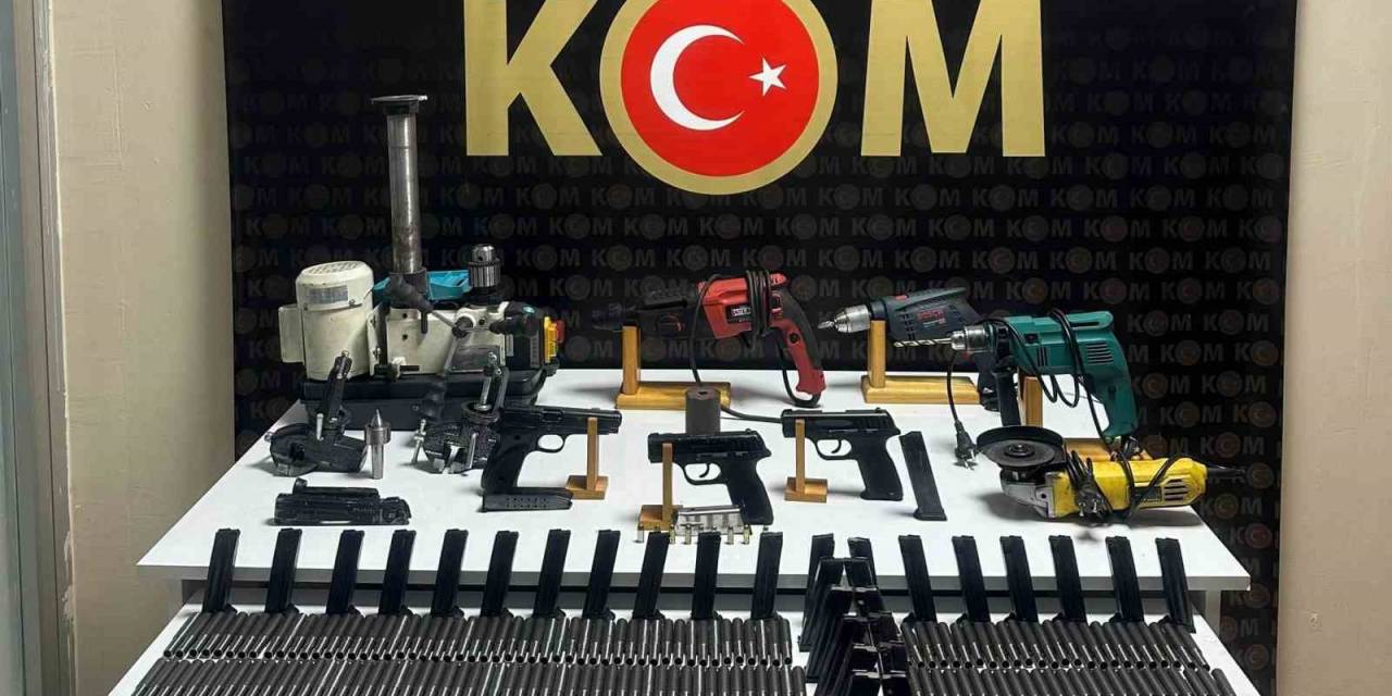 3 İlde Silah Kaçakçılığı Operasyonunda 8 Şüpheli Gözaltına Alındı