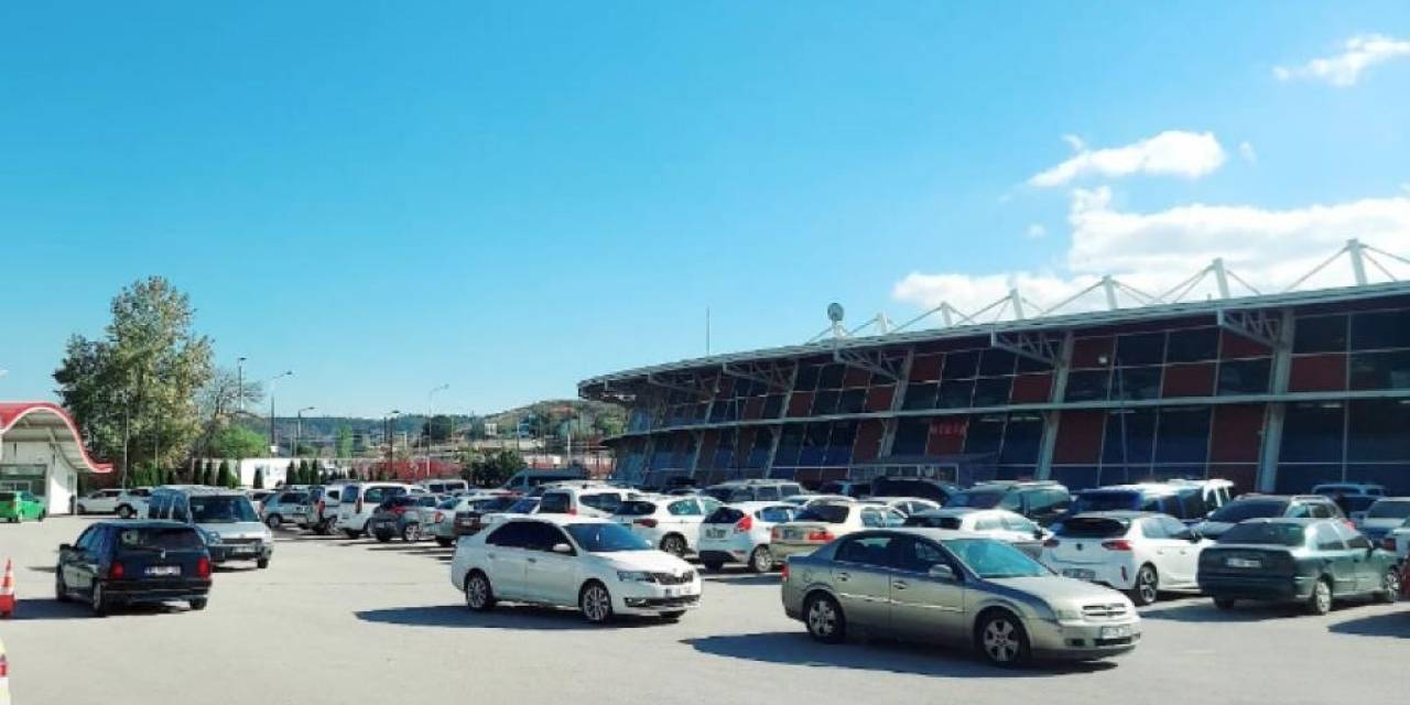 Bozüyük’te Otogar Otopakına Çözüm Bulunması İsteniliyor