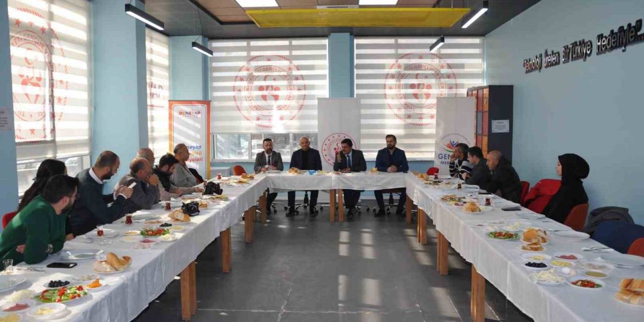 Gençlik Spor Müdürü Yüreğil, Basınla Buluştu