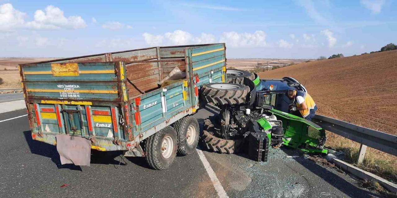 Devrilen Traktörde Sıkışarak Hayatını Kaybetti